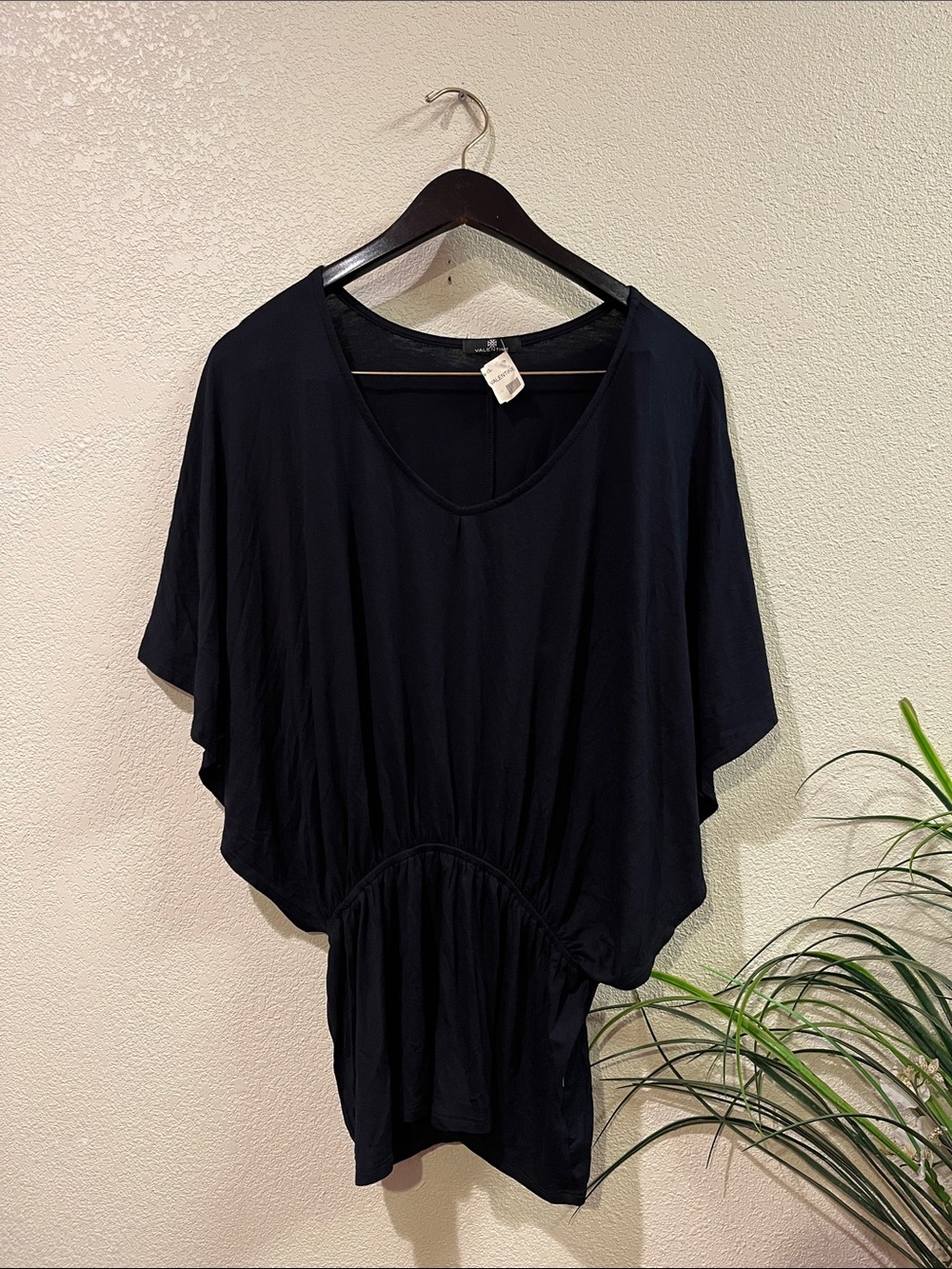 Black Women's Tunic Top - Lightweight V-Neck Size Medium